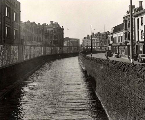 cardiff_mill_lane_with_canal