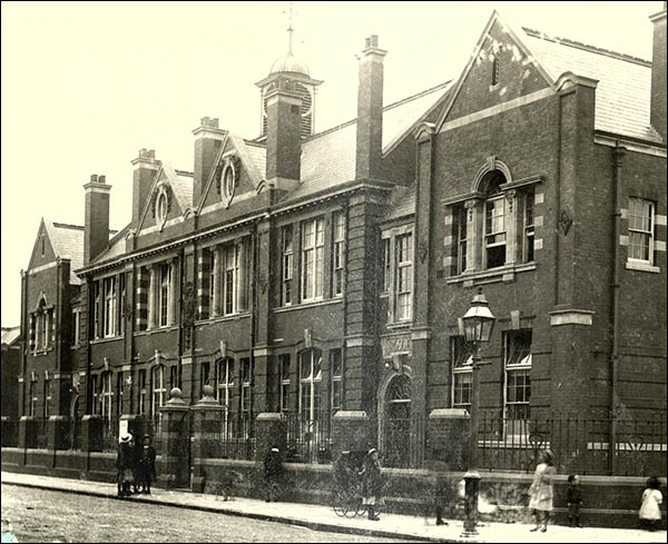 Photo of Canton Municipal Secondary School