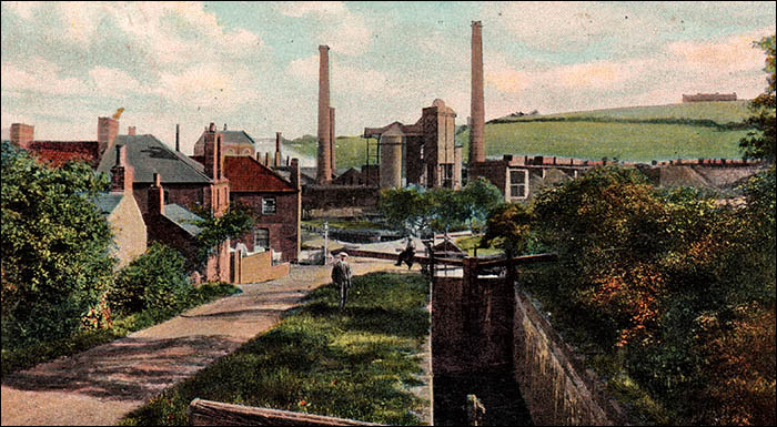 Old photo of locks at Forge Hammer, Cwmbran