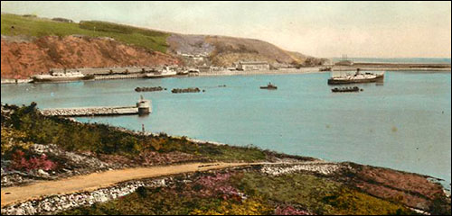 Old photo of Fishguard harbour in the 1930s