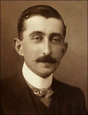 Portrait of Bisley Henry Munt