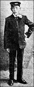 Photo of Tom Lewis