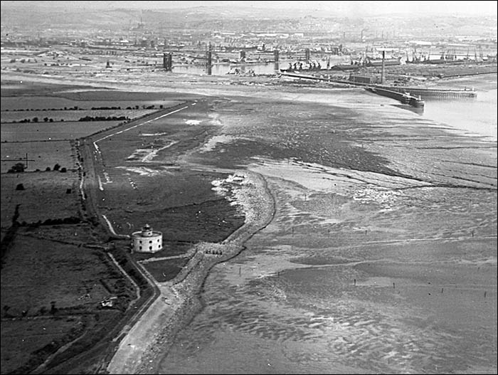 Aerial photo showing West Usk lighthouse in 1948