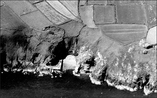 Aerial photo of Porth y Pistyll in 1961