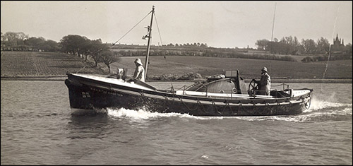 Photo of Barmouth lifeboat in 1949