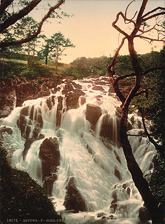 Photo of Swallow Falls in 1890s