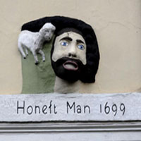 photo_of_pub sign