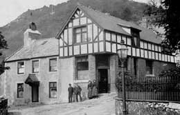 Old photo of King's Head