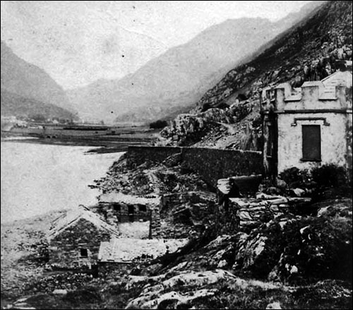 Photo of copper works by Llyn Peris c1860