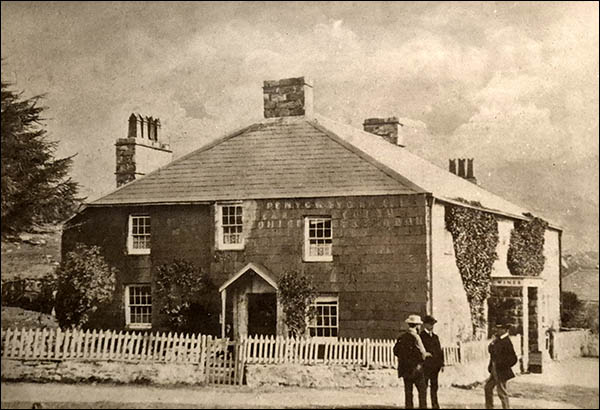 Photo of Pen-y-Gwryd Hotel in 1858