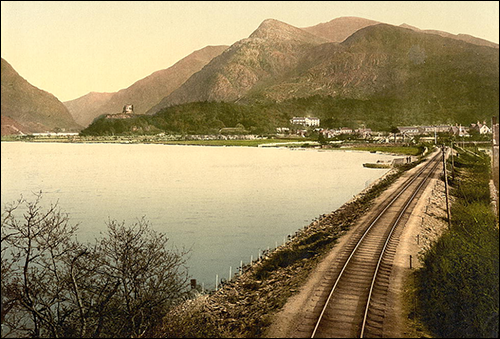 llanberis_railway_by_llyn_padarn