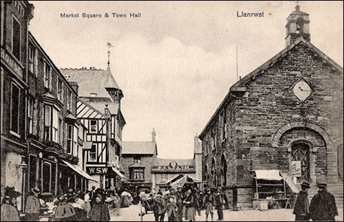 llanrwst_ancaster_square
