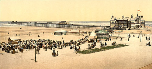 Photo of Rhyl Pier in 1890s