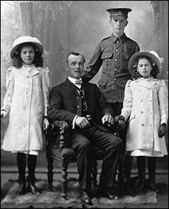 cathays_vivian_llewellyn_family