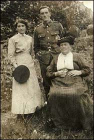 Photo of W E Jones and family